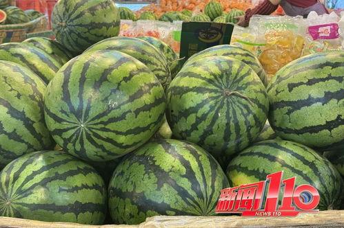 网红瓜不甜沾酱吃可以吗,沾酱吃更美味!探索新型食用方式 第1张 网红瓜不甜沾酱吃可以吗,沾酱吃更美味!探索新型食用方式 第1张